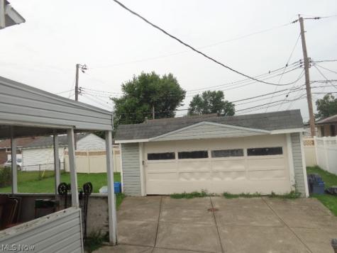 6292 Smith Road Brook Park OH 44142