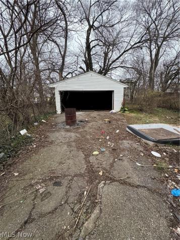 9809 Marah Avenue Cleveland OH 44104