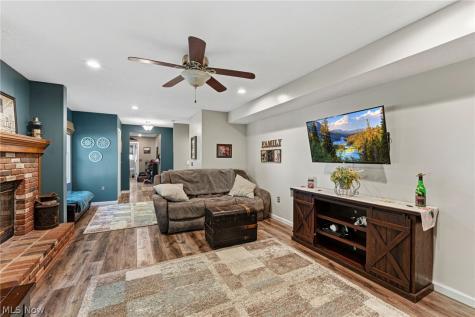 7391 Hidden Glen Drive Amherst OH 44001
