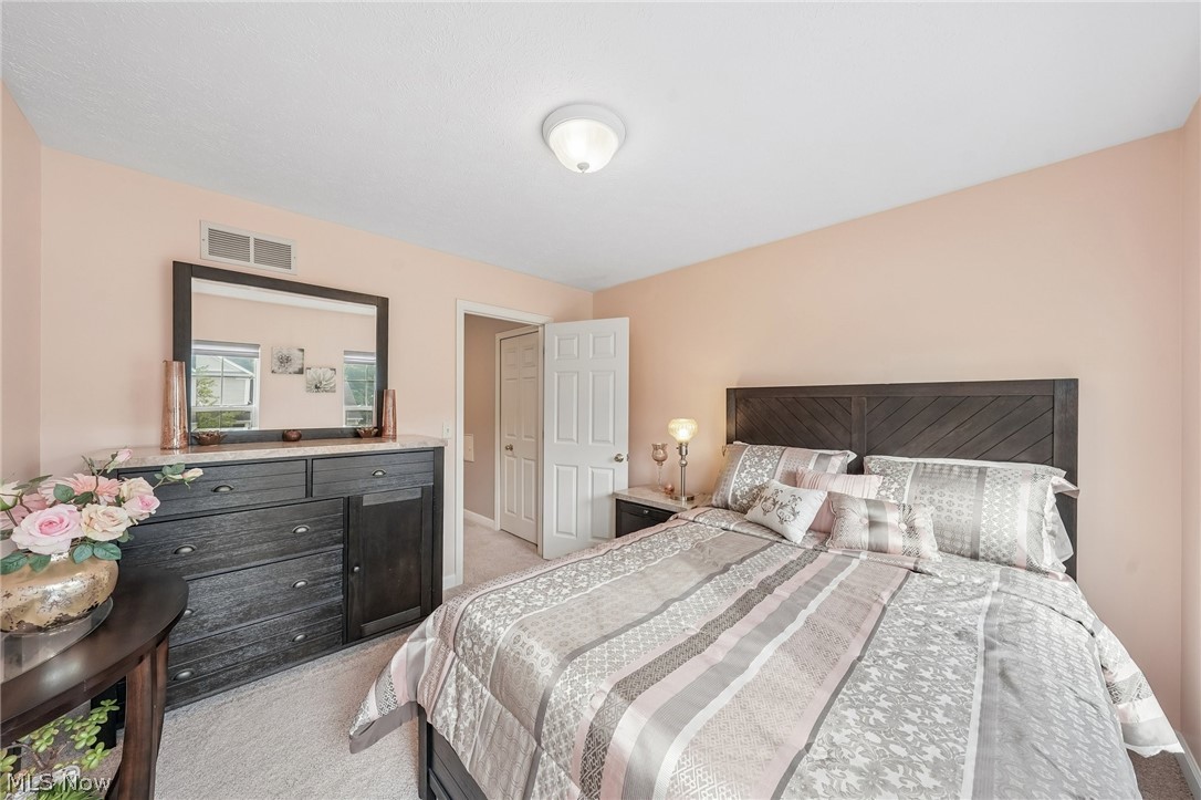 7680 Woodpath Drive Hudson OH 44236