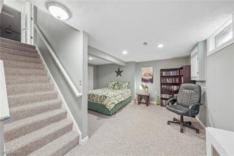7680 Woodpath Drive Hudson OH 44236
