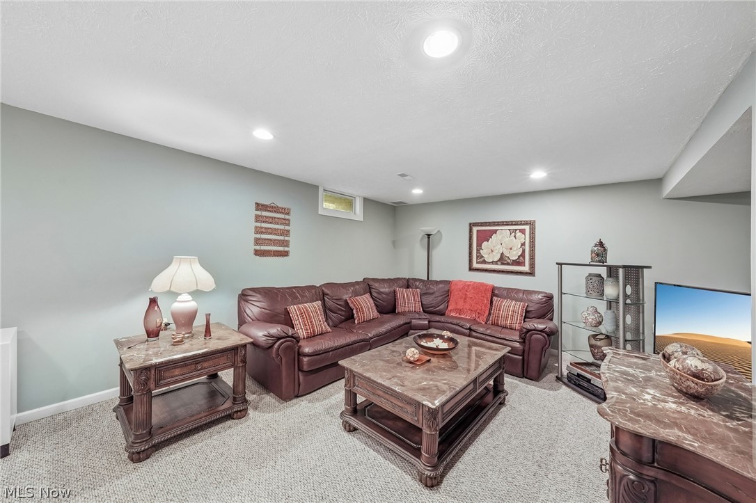 7680 Woodpath Drive Hudson OH 44236