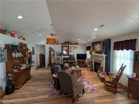 4981 Cardinal Court Millersburg OH 44654