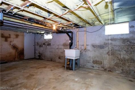 714 Pike Avenue SW Massillon OH 44647