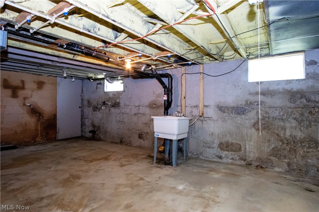 714 Pike Avenue SW Massillon OH 44647