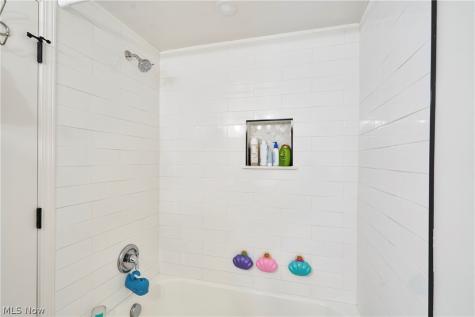 399 Mineola Avenue Akron OH 44313