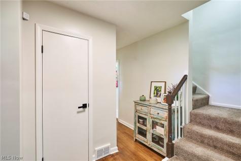 399 Mineola Avenue Akron OH 44313