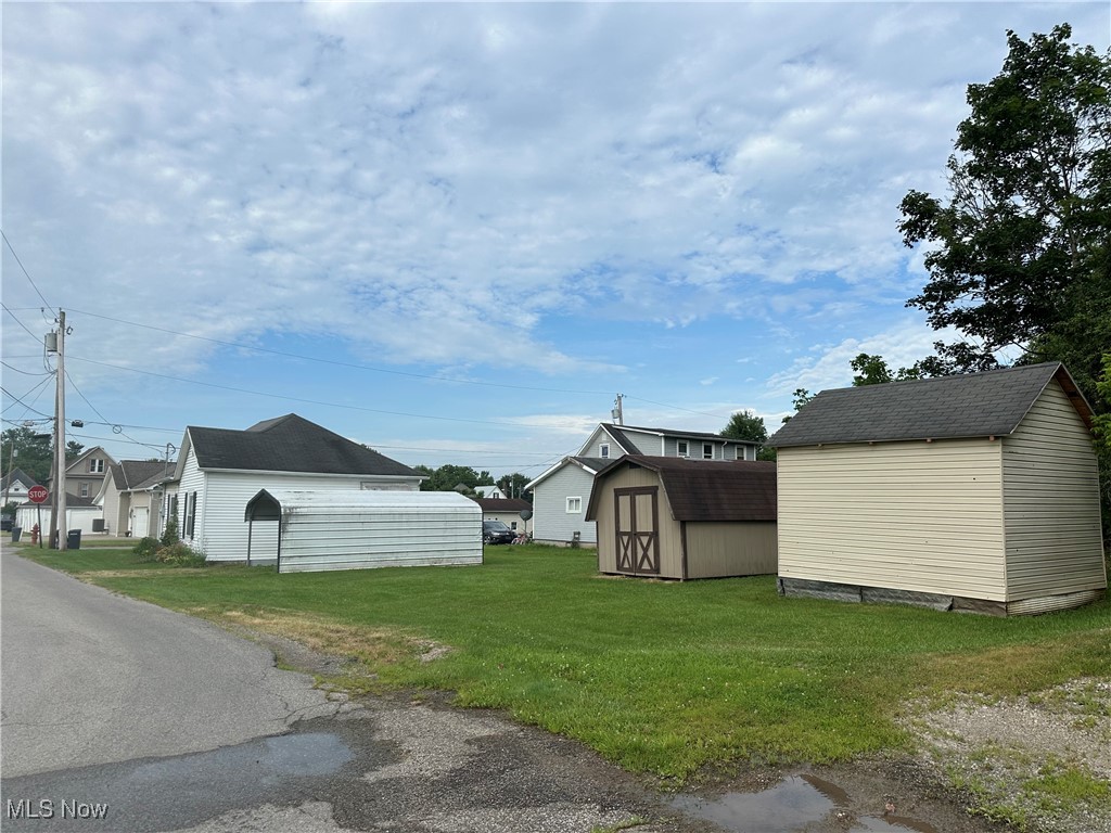 208 Center Street Woodsfield OH 43793