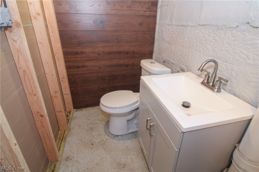 65 Duquesne Street Columbiana OH 44408