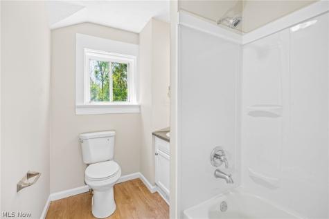 30 16th Street NW Barberton OH 44203