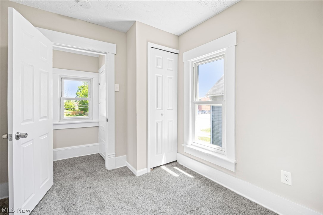 30 16th Street NW Barberton OH 44203