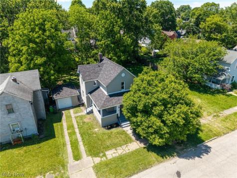 30 16th Street NW Barberton OH 44203