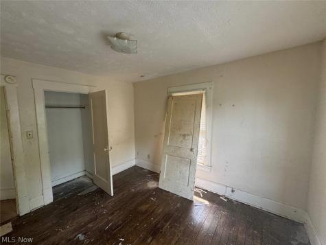 1958 4th Street NE Canton OH 44704