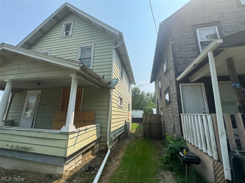 1958 4th Street NE Canton OH 44704