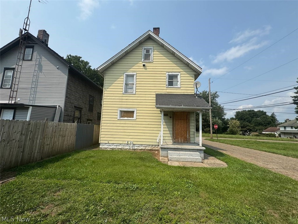 1958 4th Street NE Canton OH 44704
