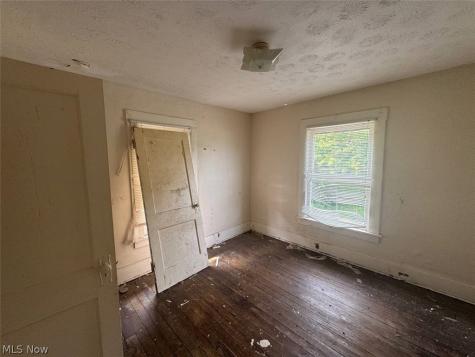 1958 4th Street NE Canton OH 44704