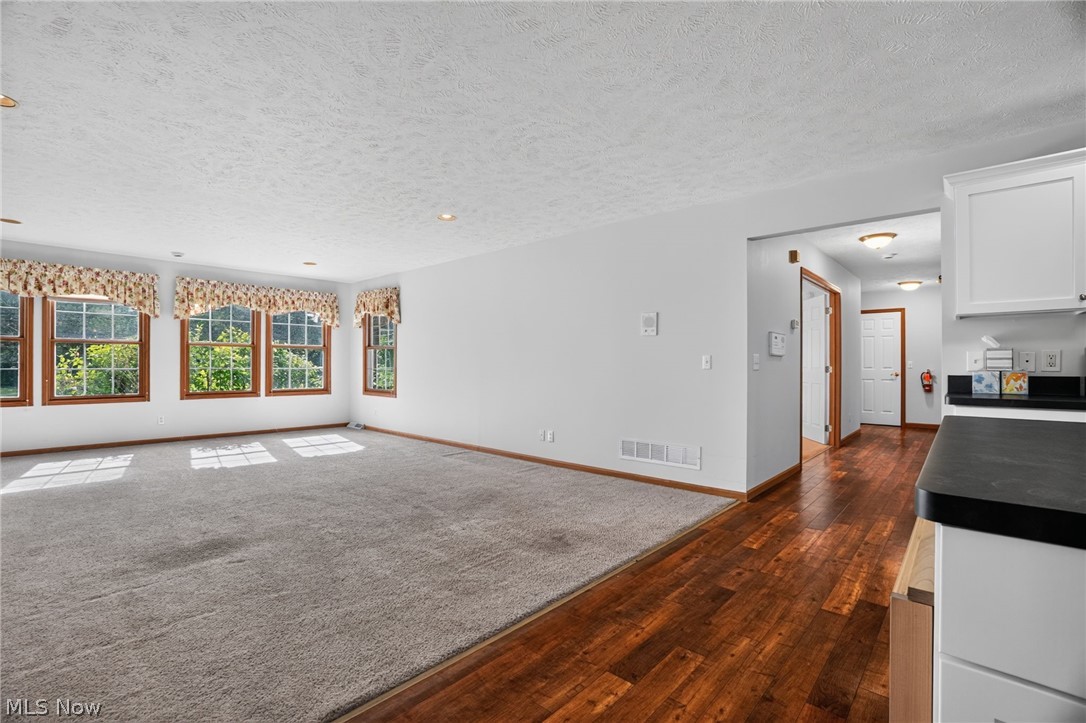 13780 Caves Road Novelty OH 44072