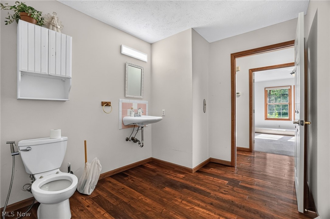 13780 Caves Road Novelty OH 44072