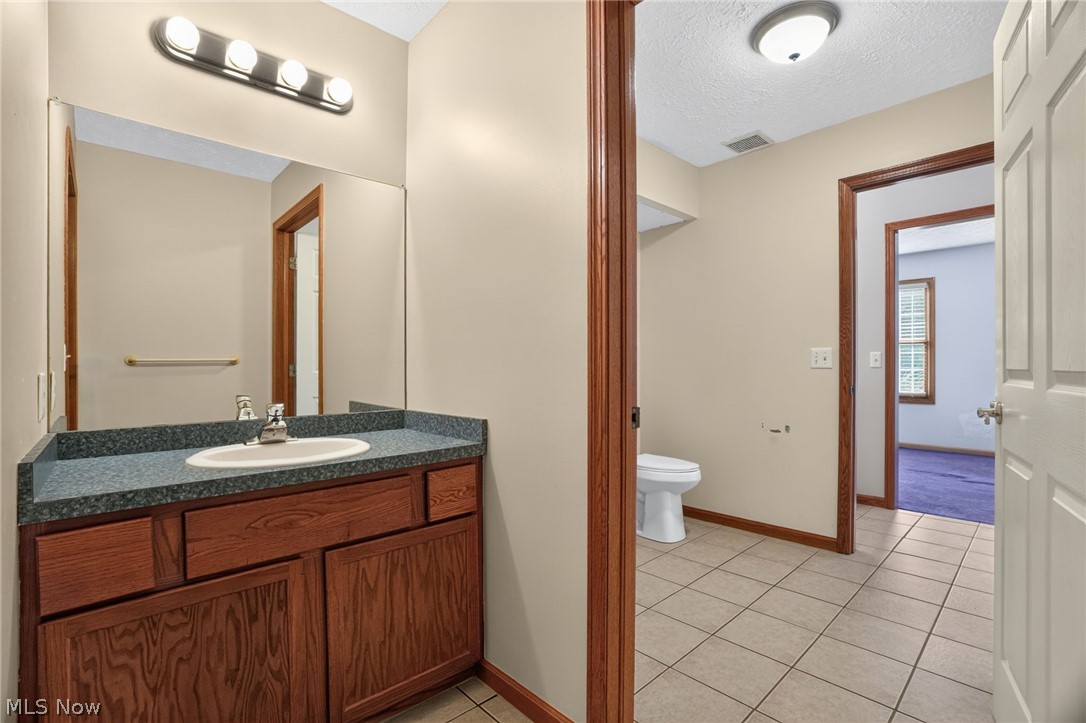 13780 Caves Road Novelty OH 44072