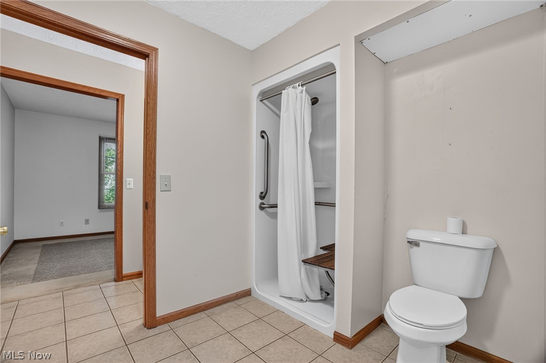 13780 Caves Road Novelty OH 44072