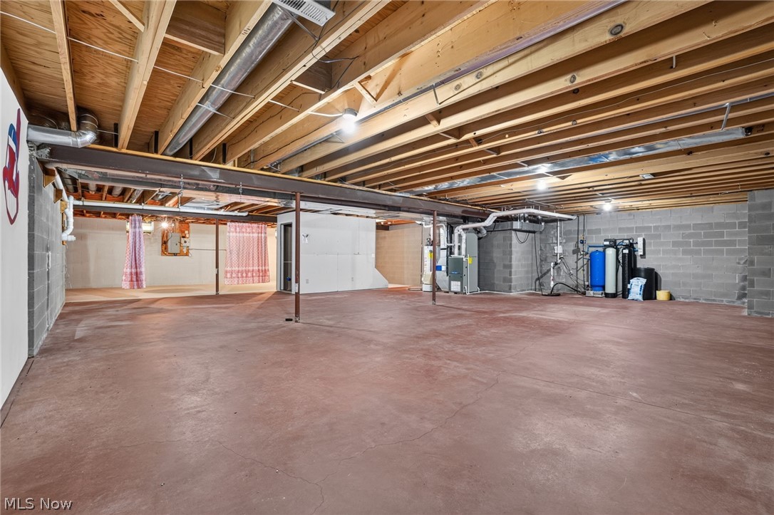 13780 Caves Road Novelty OH 44072