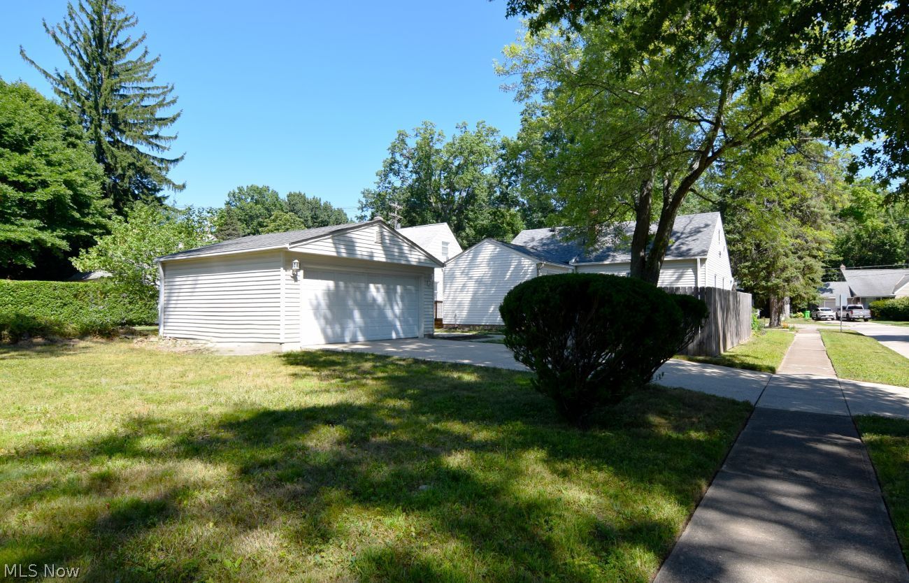 4272 Bluestone Road South Euclid OH 44121