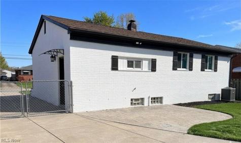 14306 Parkman Boulevard Brook Park OH 44142
