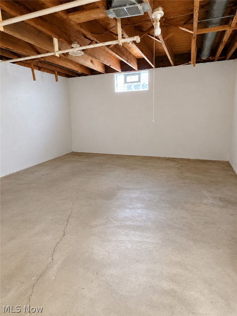 947 Krehl Avenue Girard OH 44420