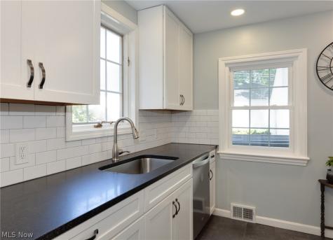 3655 Traver Road Shaker Heights OH 44122