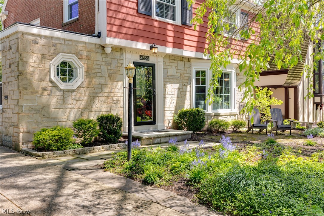 3655 Traver Road Shaker Heights OH 44122