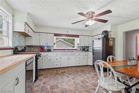 624 Guy Street NW Massillon OH 44647