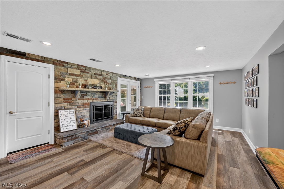 423 Winding Way Wadsworth OH 44281
