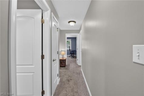 423 Winding Way Wadsworth OH 44281