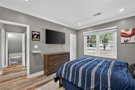 423 Winding Way Wadsworth OH 44281