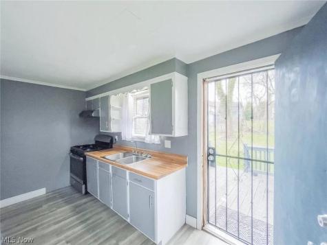 445 Saint Louis Avenue Youngstown OH 44511