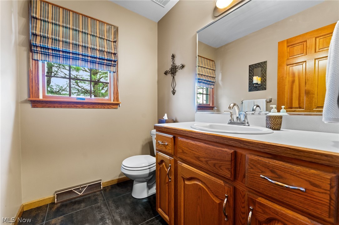 98 Jade Circle Canfield OH 44406