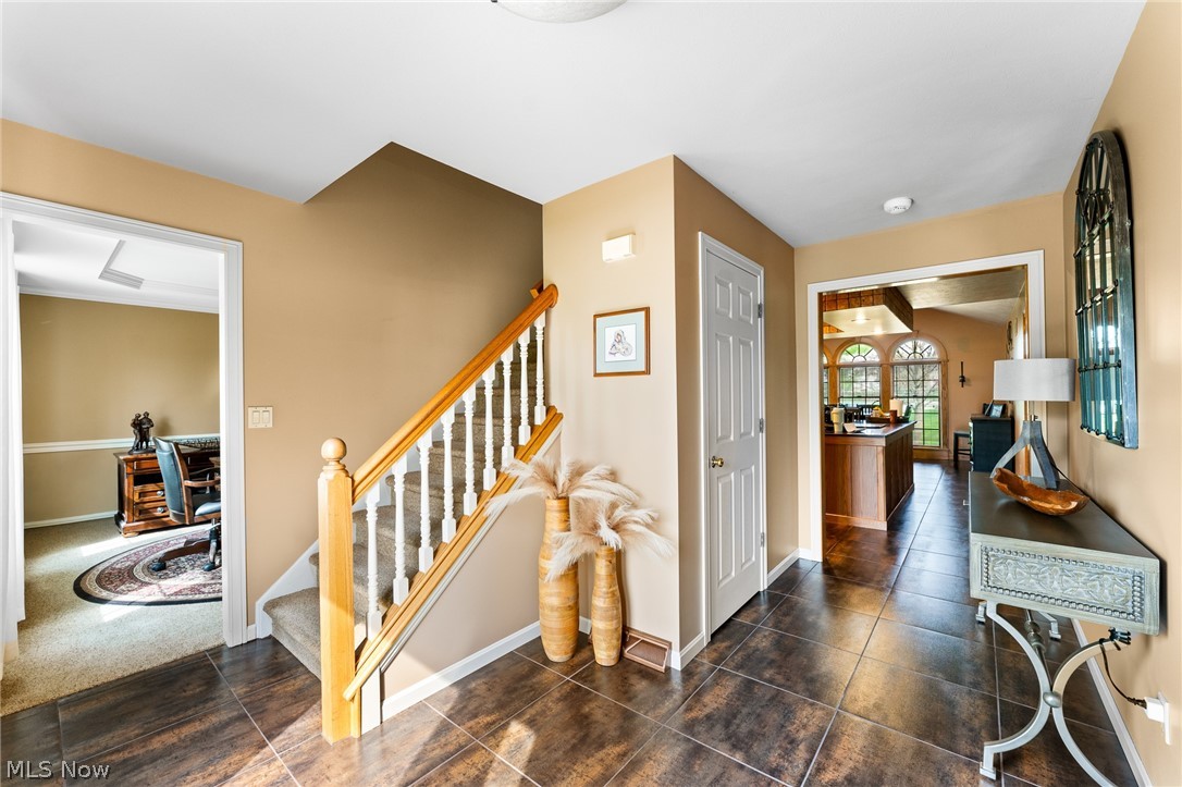 98 Jade Circle Canfield OH 44406