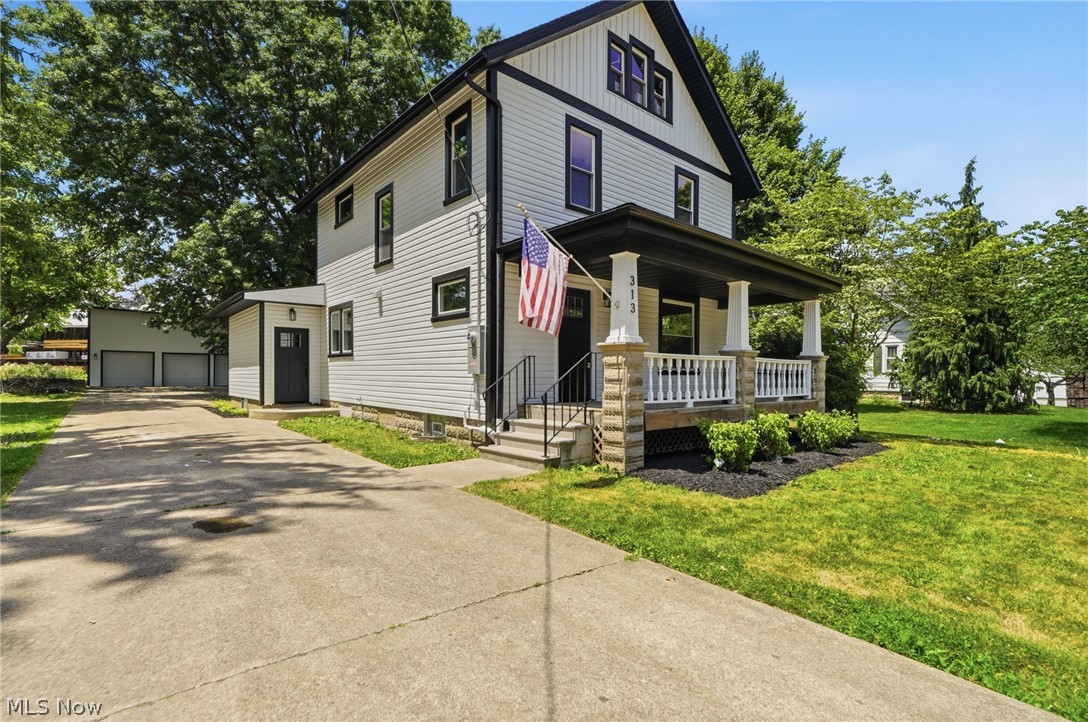 313 S Summit Street Smithville OH 44677
