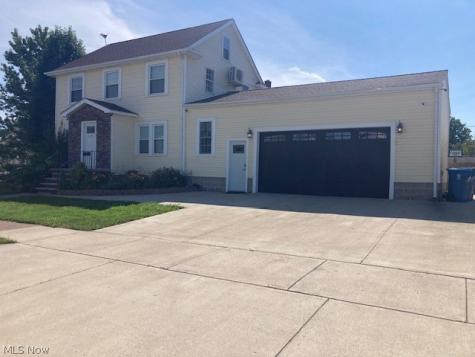 858 Allison Avenue Lorain OH 44052