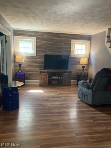 858 Allison Avenue Lorain OH 44052