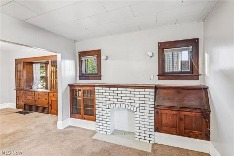 2211 20th Street SW Akron OH 44314