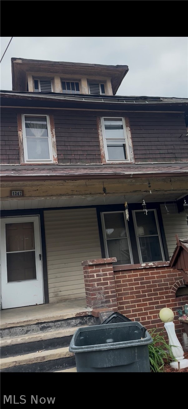 1347 Andrus Street Akron OH 44301
