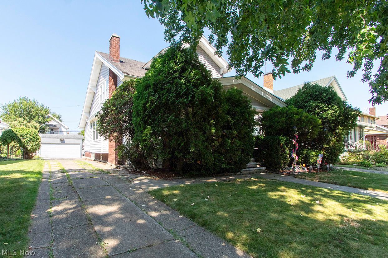 11116 Parkhurst Drive Cleveland OH 44111