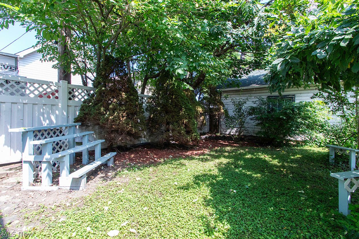 11116 Parkhurst Drive Cleveland OH 44111