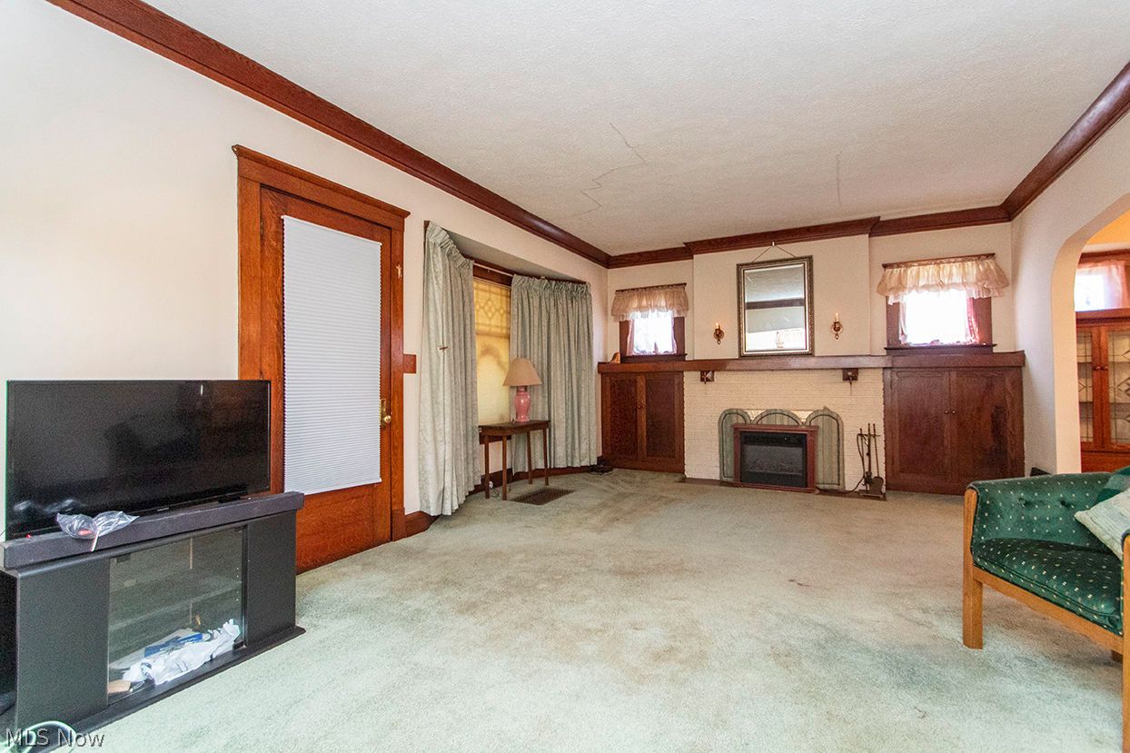 11116 Parkhurst Drive Cleveland OH 44111