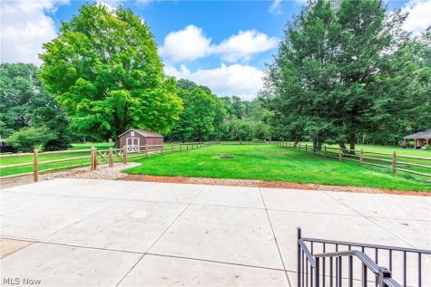 15038 Alexander Road Walton Hills OH 44146