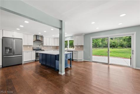 15038 Alexander Road Walton Hills OH 44146