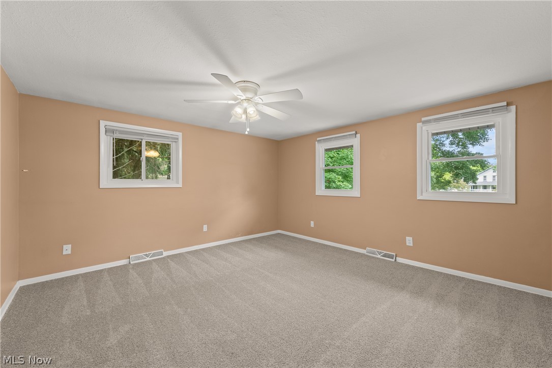 15038 Alexander Road Walton Hills OH 44146