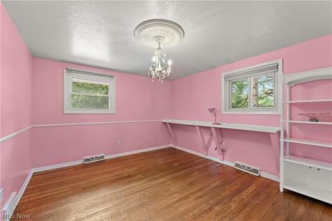 15038 Alexander Road Walton Hills OH 44146