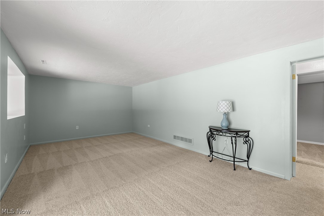 15038 Alexander Road Walton Hills OH 44146